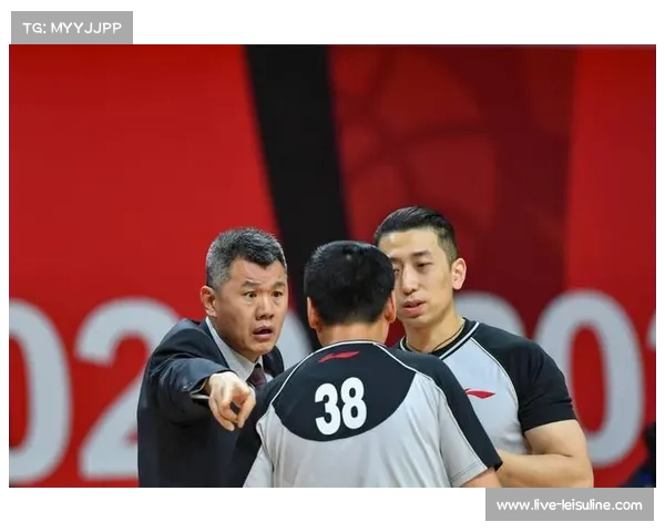 新任裁判主管季前赛培训发声:强化执裁标准确保吹罚一致性 新任裁判主管季前赛培训发声:强化执裁标准确保吹罚一致性